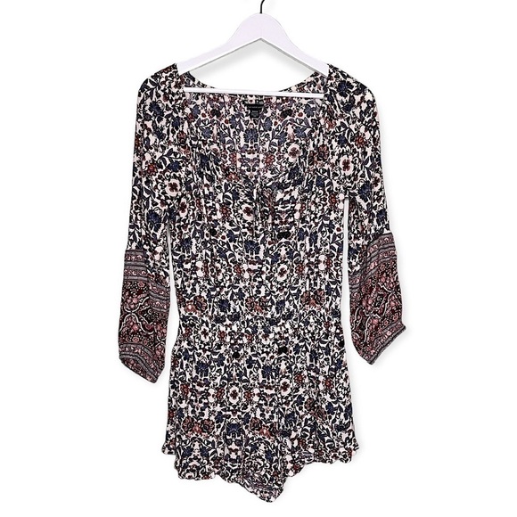 American Eagle Women’s Boho Floral Button Tassel‎ Front Romper Pink Blue Medium - Picture 1 of 9